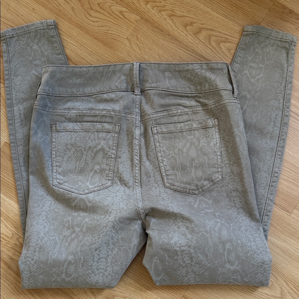 Torrid Jeggings snake print skinny jeans 12R - Picture 4 of 5